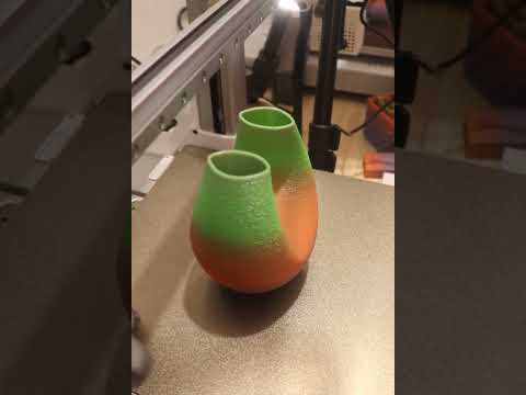 Elegant Teardrop Vase